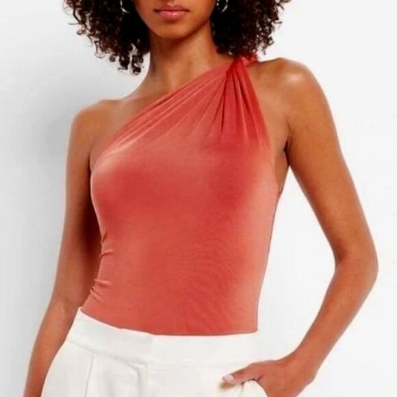 NWT EXPRESS Body Contour Collection Twisted One Shoulder Thong Bodysuit M - Picture 1 of 7